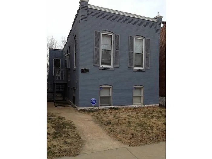 4729 Michigan Ave photo 1