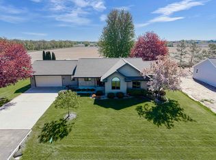 8358 Pheasant Run Trl, Larsen, WI 54947