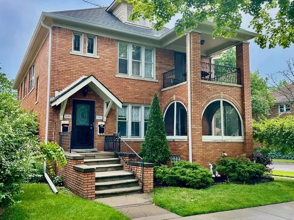 1402 Somerset Ave, Grosse Pointe Park, MI 48230