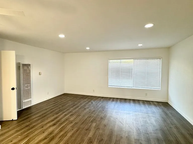 1810 Stoner Ave #4 — Photo 10