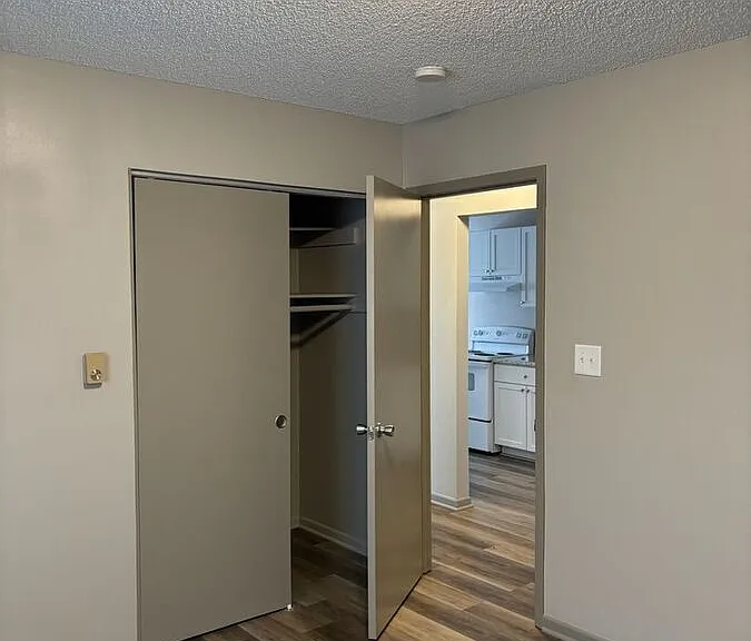 406 4th St SE #6B — Photo 10
