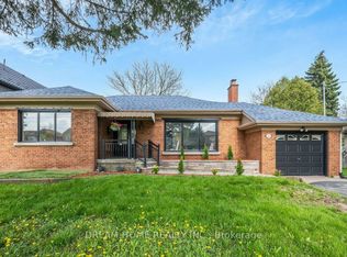 11 Garden Park Ave, Toronto, ON M1S1Z8