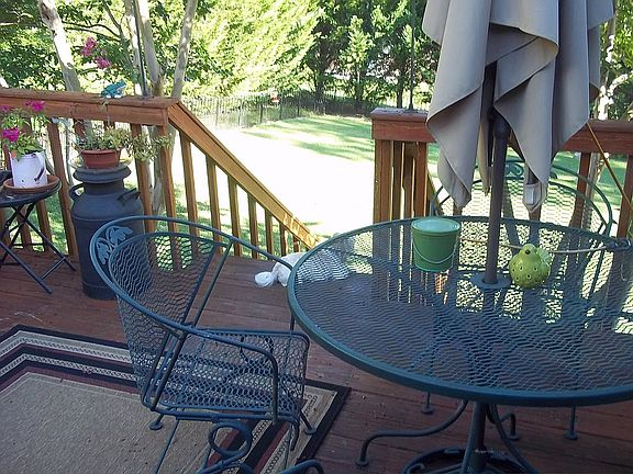 steps to back yard 