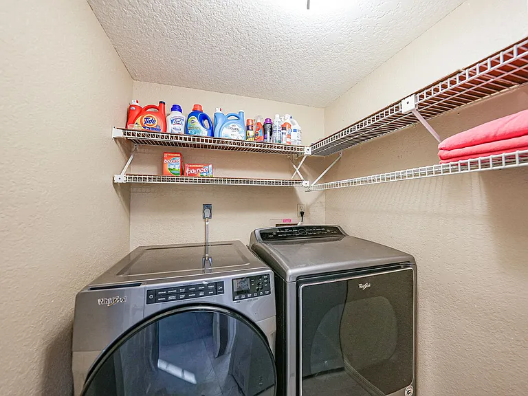 240 Lewis Cir #513 — Photo 27