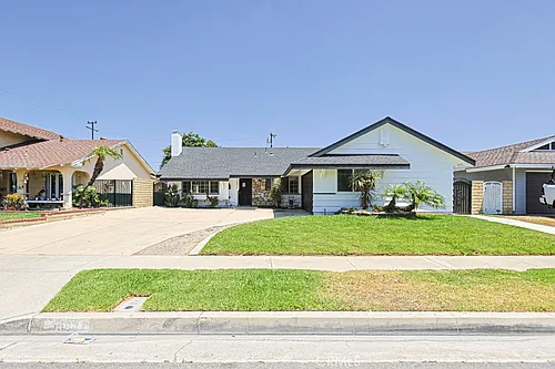 11851 Wisteria Ave Photo 1