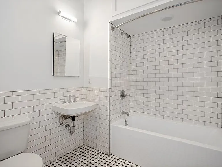 135 Plymouth St #304A — Photo 9