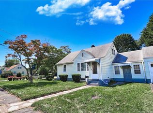 472 Circular Ave, Hamden, CT 06514