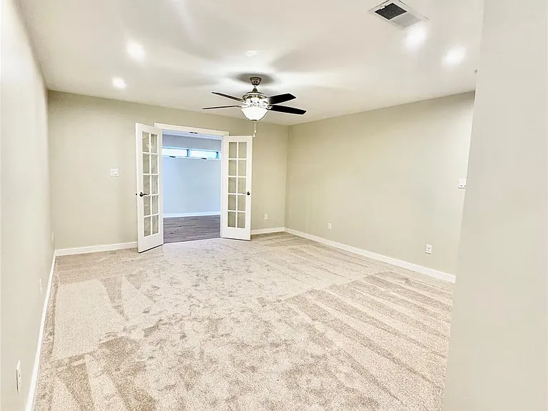 8111 Middle Ct — Photo 19