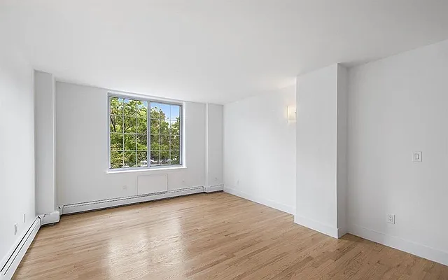 Rented by Vertical Real Estate LLC | media 5