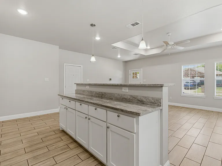3614 Short St — Photo 9