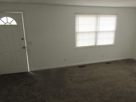 2nd image of 334 Houston St