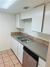 2401 Leon St #307 — Photo 6