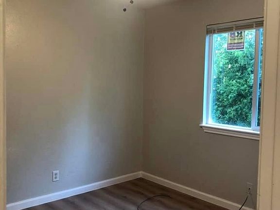 4th image of 1117 Burkett St APT C