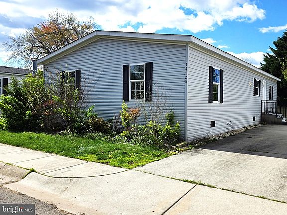 3rd image of 14528 Lanica Cir