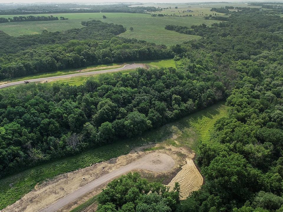 2nd image of 3072 Woodland Valley Ln SW