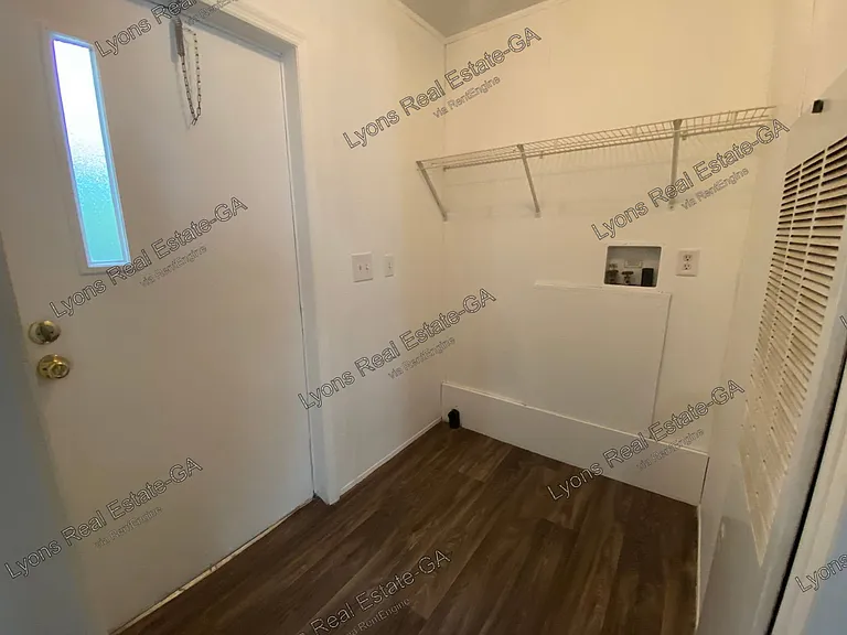 1908 Mell Ave — Photo 11