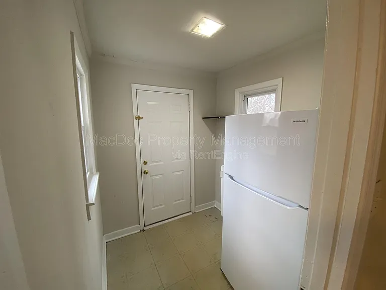 11308 Gordon Rd — Photo 9