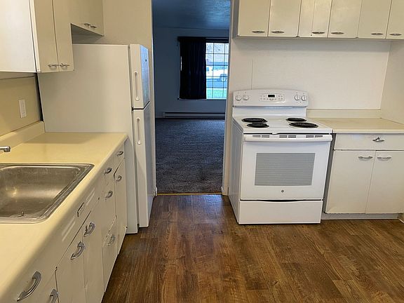 5th image of 821 W 4th Ave #B
