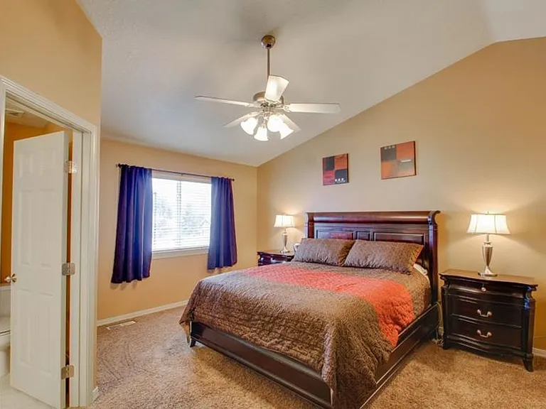2291 E Meadow Creek Dr — Photo 6