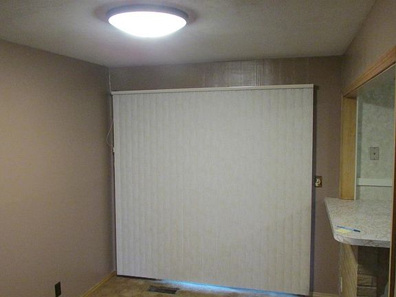 5th image of 1314 Roach St