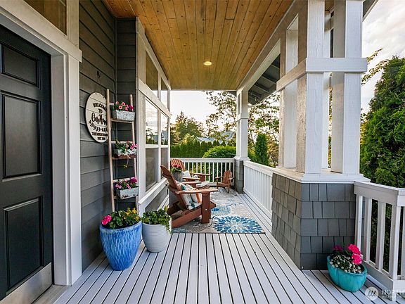 5th image of 8204 209th Avenue SE