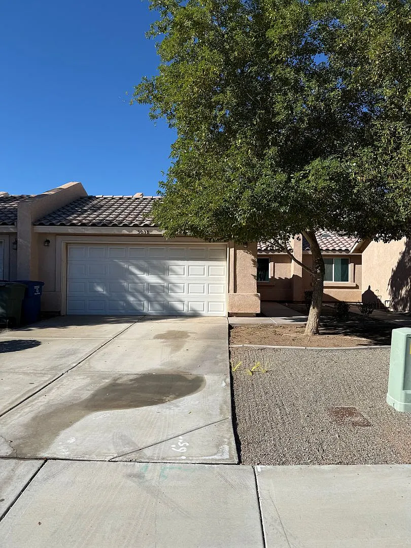 2 Bedroom 2 Bath Condo in Sunset Mountain Villas — Photo 1