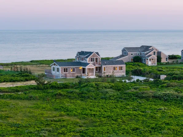 20 Madequecham Valley Rd W, Nantucket, MA 02554