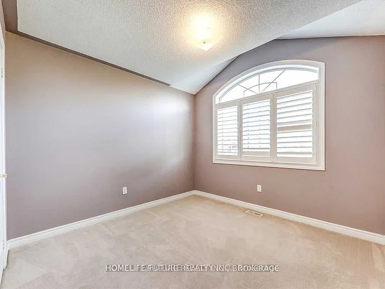 20 Kenilworth Cres — Photo 17
