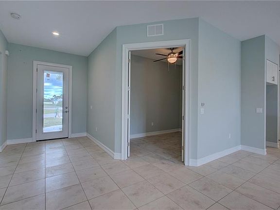 3rd image of 163 Antilla Dr