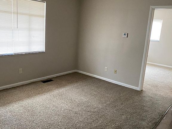 3rd image of 1381 Forest Glen Dr #3