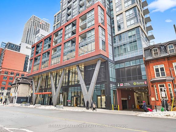 2nd image of 108 Peter St #4302