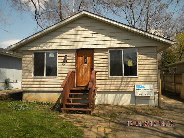 1st image of 1603 Woodridge Dr