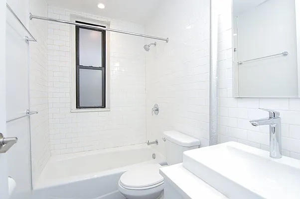 Rented by Bohemia Realty Group | media 33