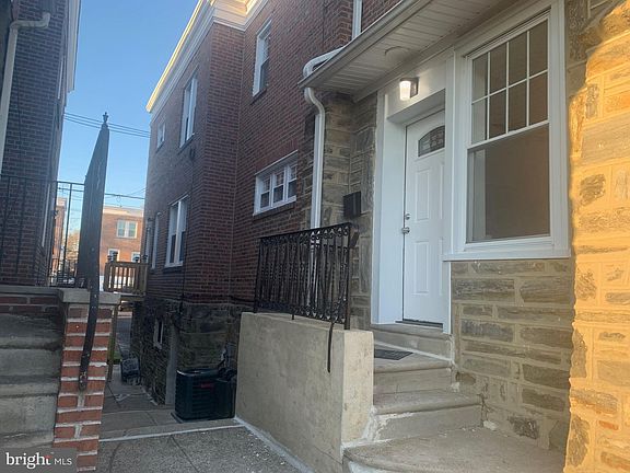 3rd image of 909 Guenther Ave