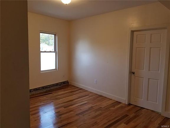4th image of 237 Willow St