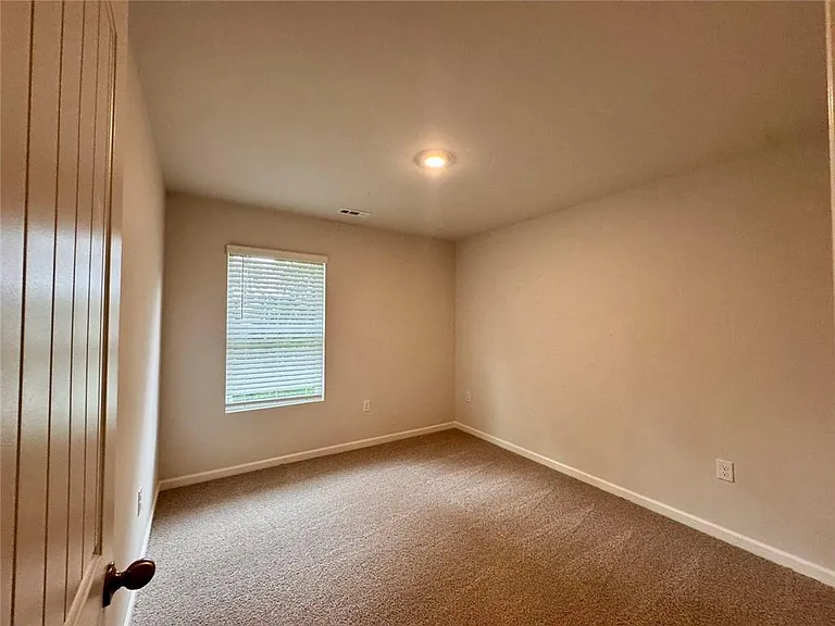 24 Berryville Dr — Photo 14