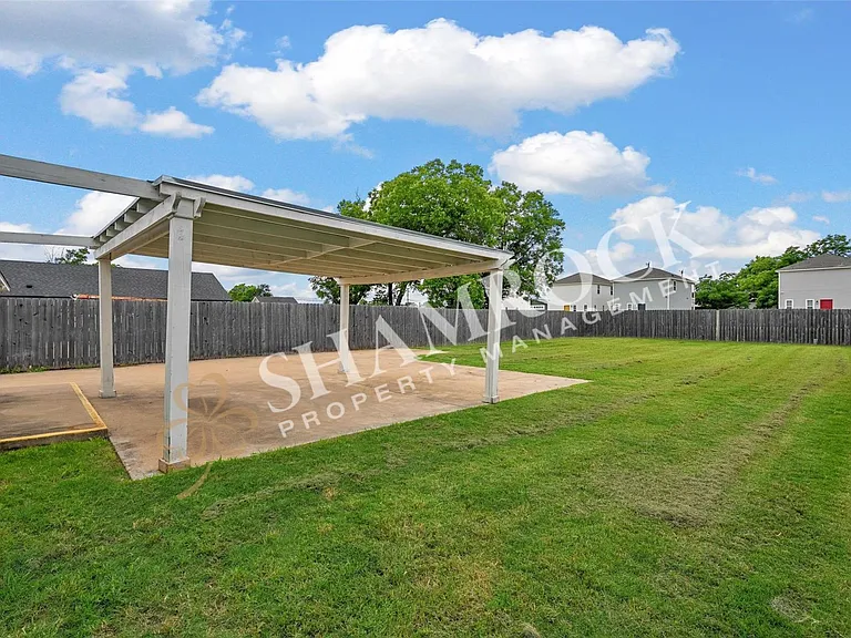 1107 Primrose Dr — Photo 27