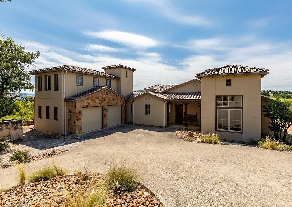 1st image of 3568 La Cumbre Dr