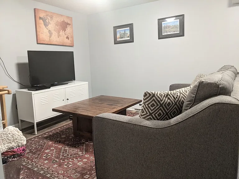 124 Cannons Ln — Photo 33