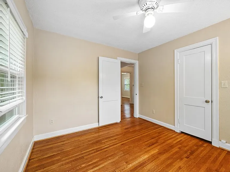 932 Woodrow Ave — Photo 63