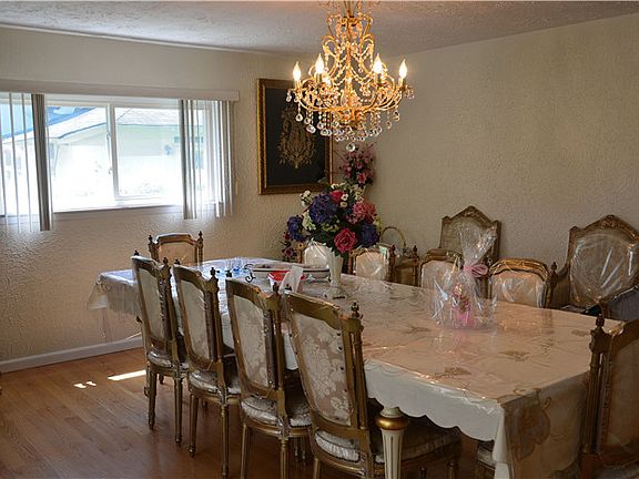 4th image of 53 Bayview Avenue