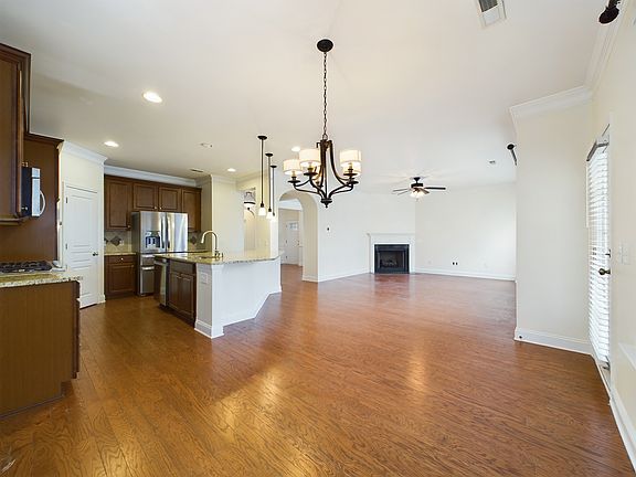 4th image of 3806 Western Gailes Way