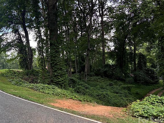 2nd image of 130 Kester Dr