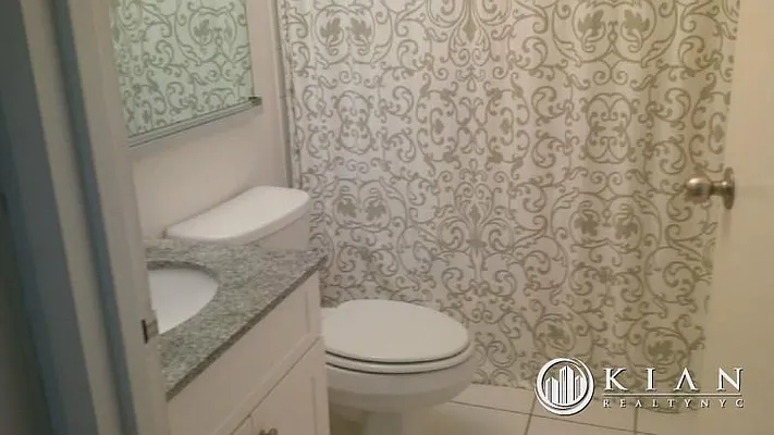 Rented by Kian Realty | media 4