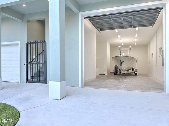 3rd image of 2794 Nordman Ave