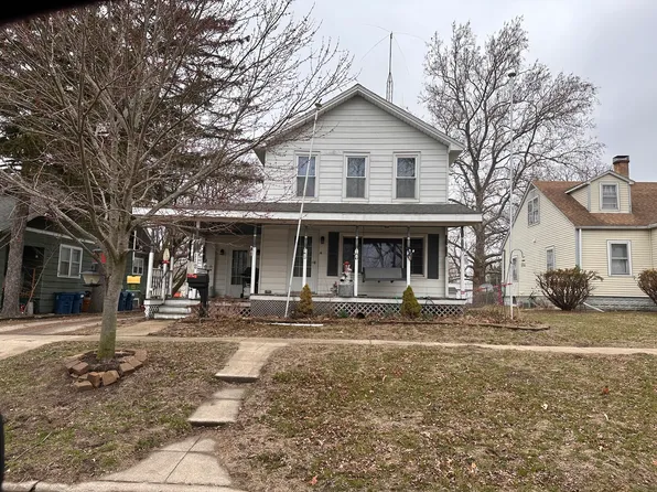 112 W Hickory St, Watseka, IL 60970