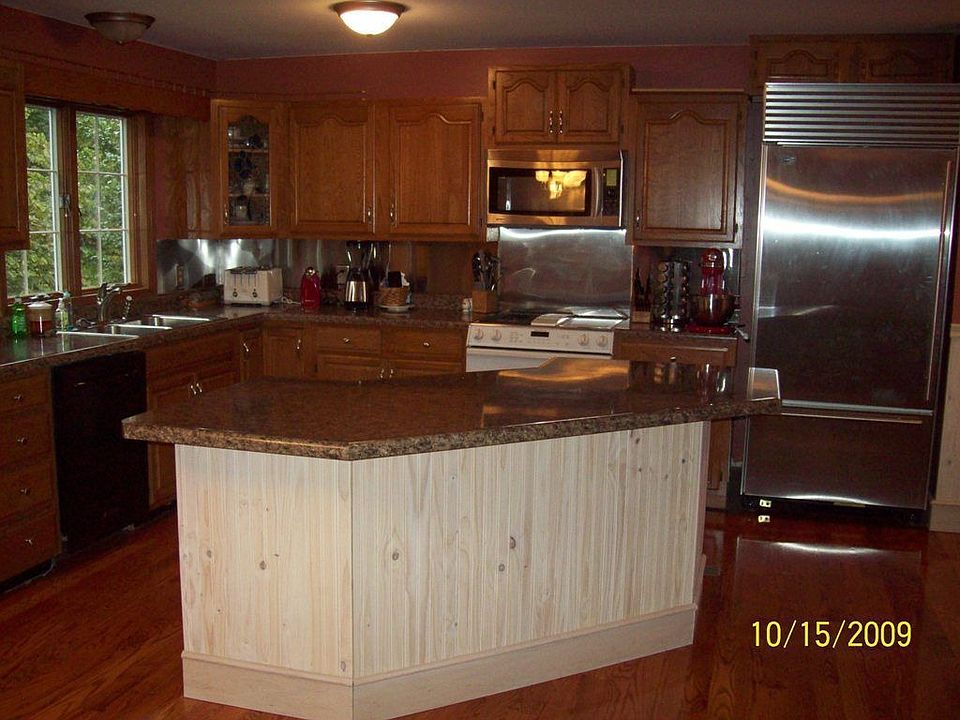 1st image of 34 Jamestown Farm Dr