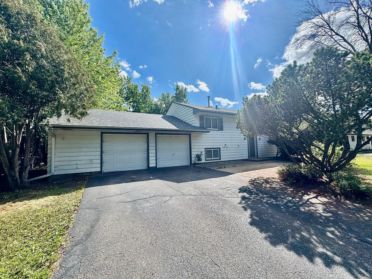 5 bed, 1840 sqft, $2,500 — Photo 1