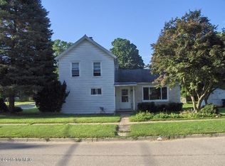525 Jones St, Ionia, MI