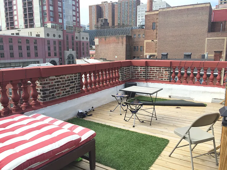 1340 Lombard St #402A — Photo 2